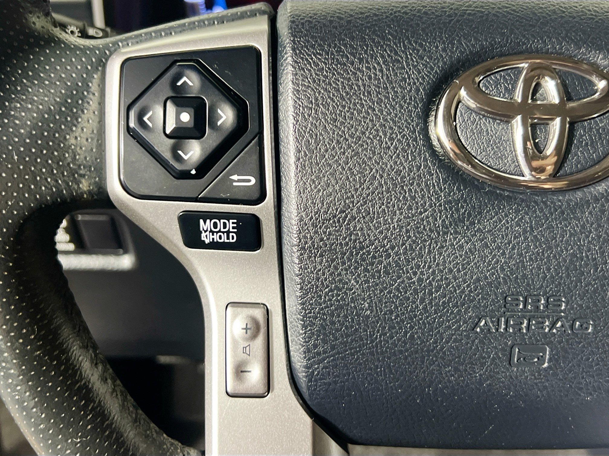 Used 2019 Toyota 4Runner SR5 RWD image 17