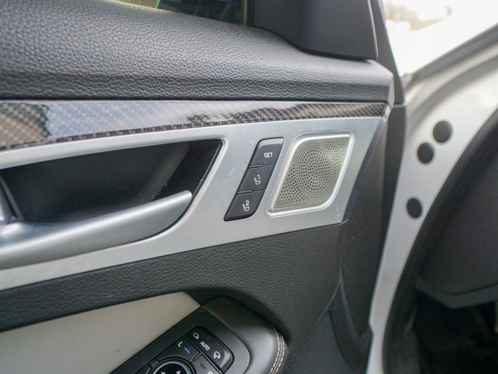 Used 2018 Genesis G80 3.3T Sport image 17