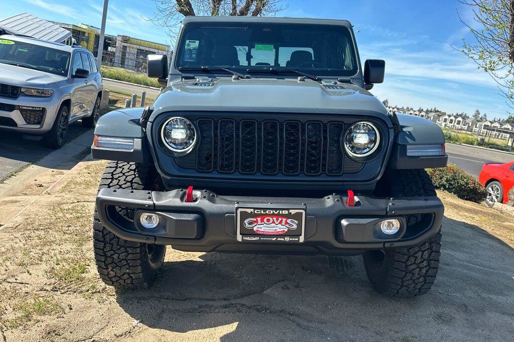 New 2026 Jeep Gladiator Rubicon w/ Safety Group AWD/4WD image 9