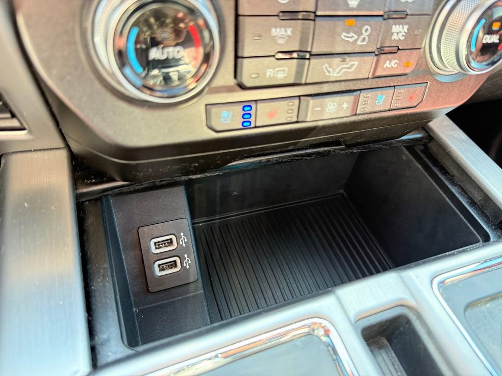 Used 2019 Ford F150 Platinum w/ Equipment Group 701A Luxury AWD/4WD image 18