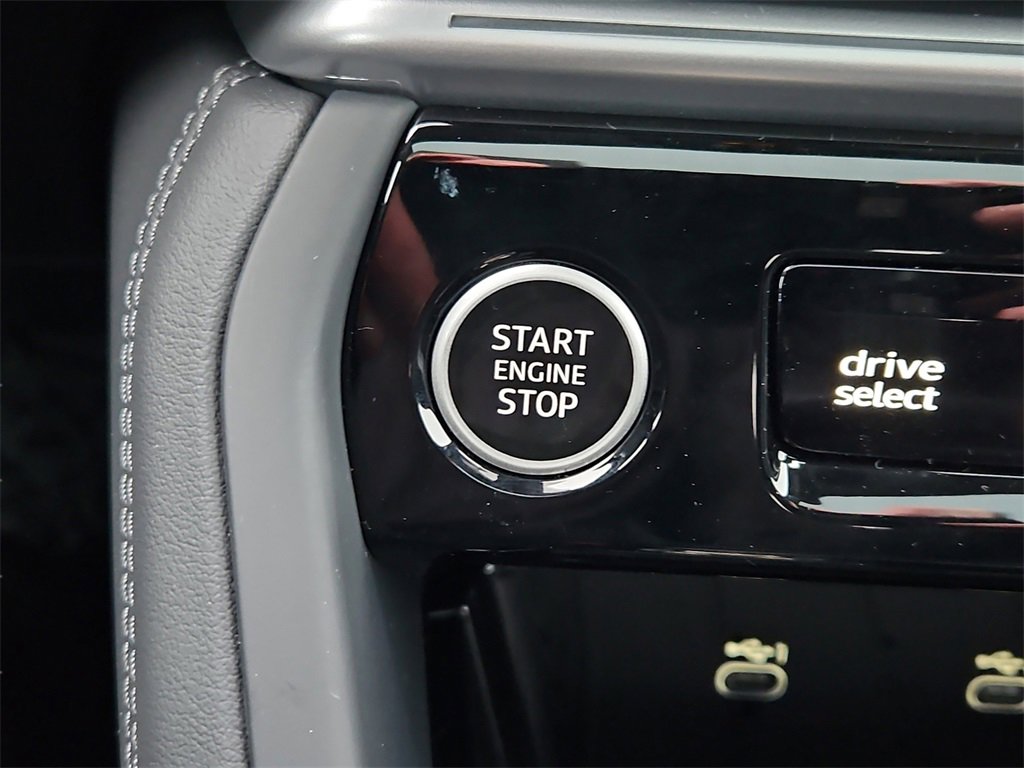 New 2025 Audi Q5 Premium Plus image 17