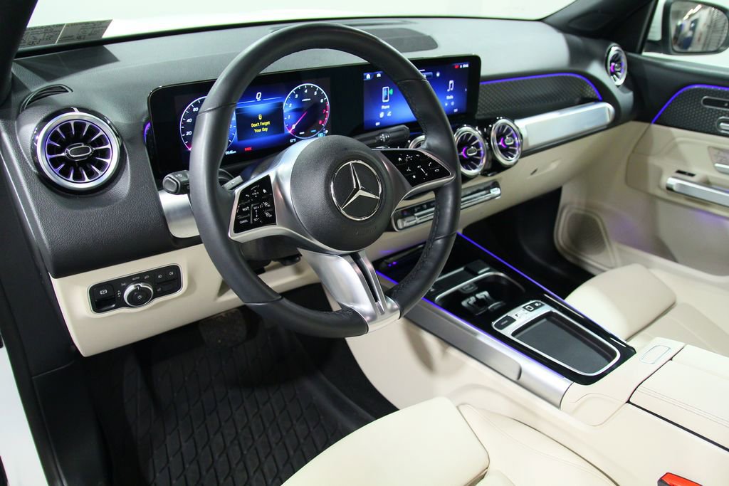 Certified 2025 Mercedes-Benz GLB 250 4MATIC image 5