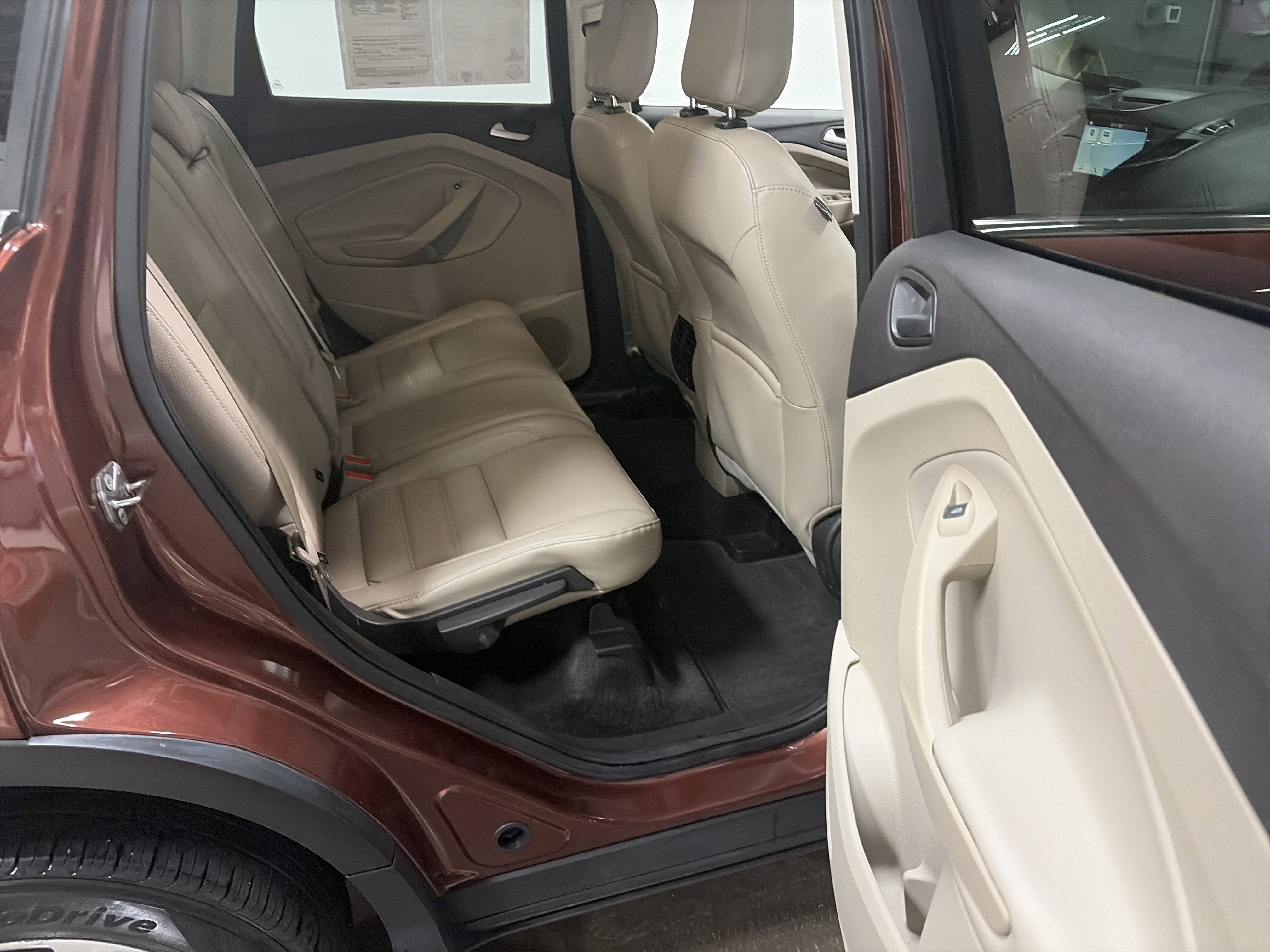 Used 2018 Ford Escape SEL image 28