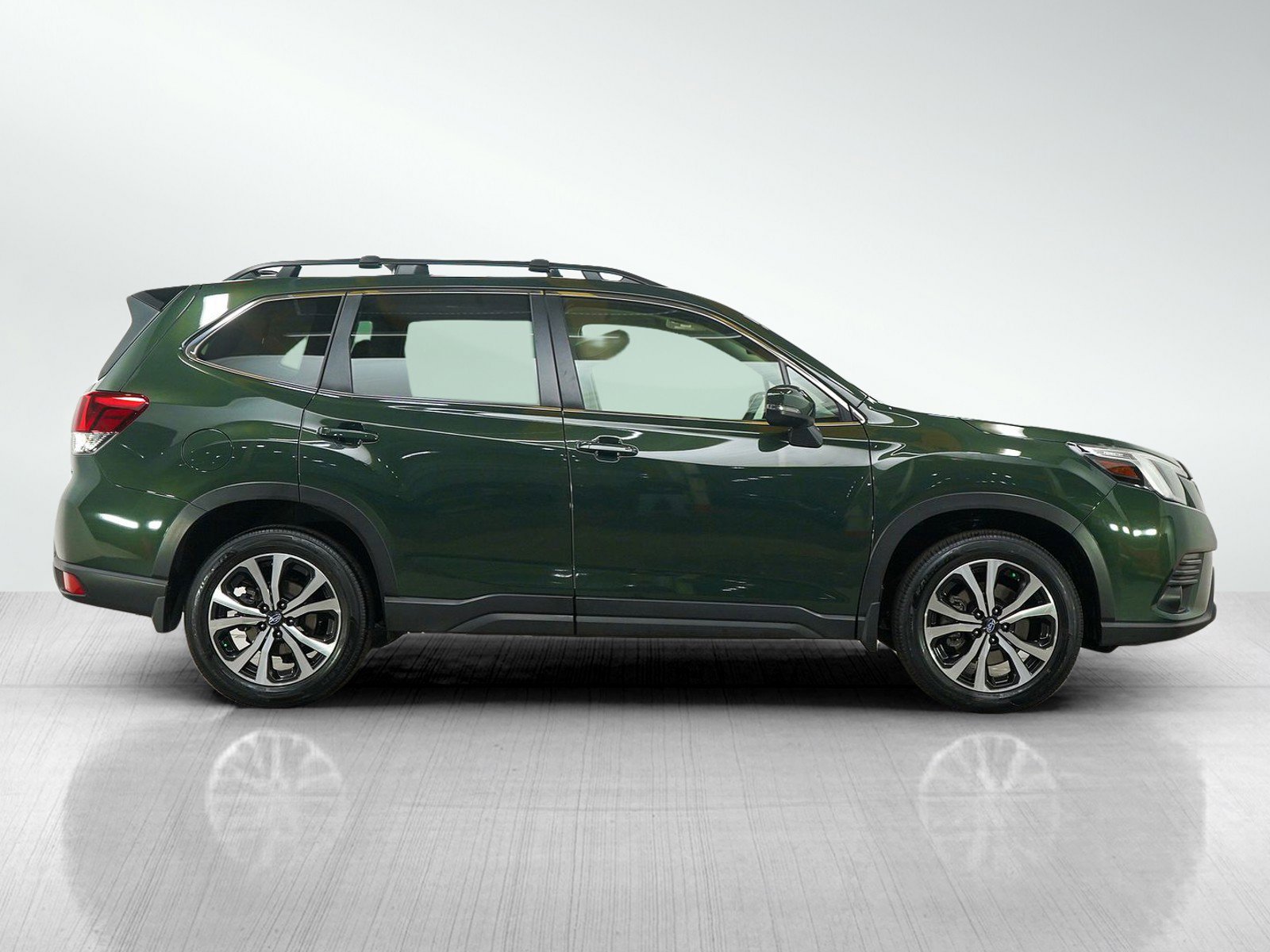 Used 2024 Subaru Forester Limited AWD/4WD image 6
