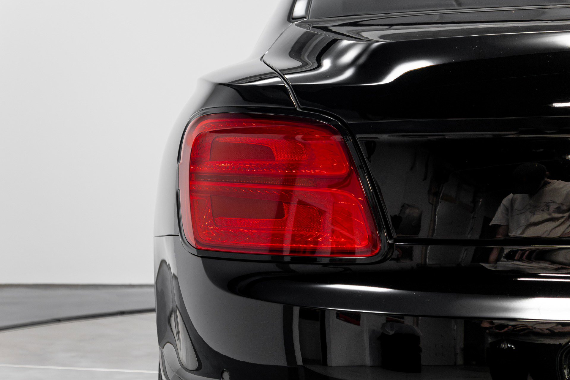 Used 2021 Bentley Flying Spur W12 image 55