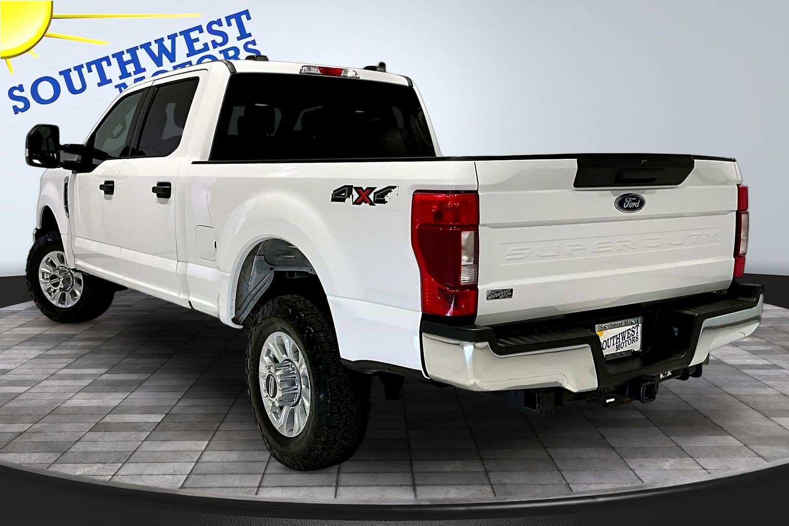 Used 2021 Ford F250 XLT AWD/4WD image 5