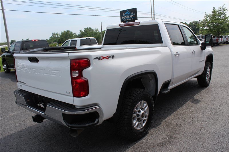 Used 2025 Chevrolet Silverado 2500 LT w/ Convenience Package AWD/4WD image 6