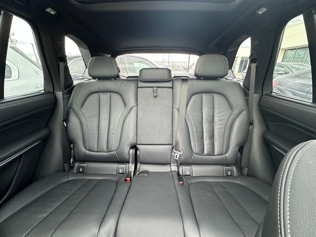 Used 2022 BMW X5 xDrive40i w/ M Sport Package image 41