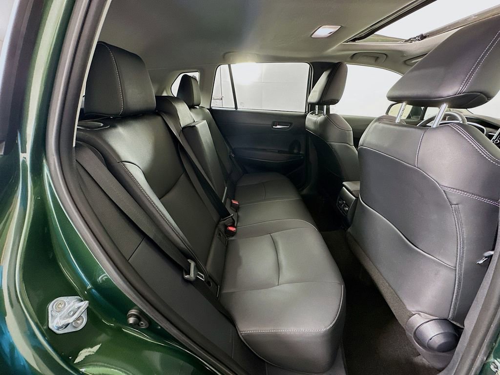 Used 2022 Toyota Corolla Cross XLE image 27