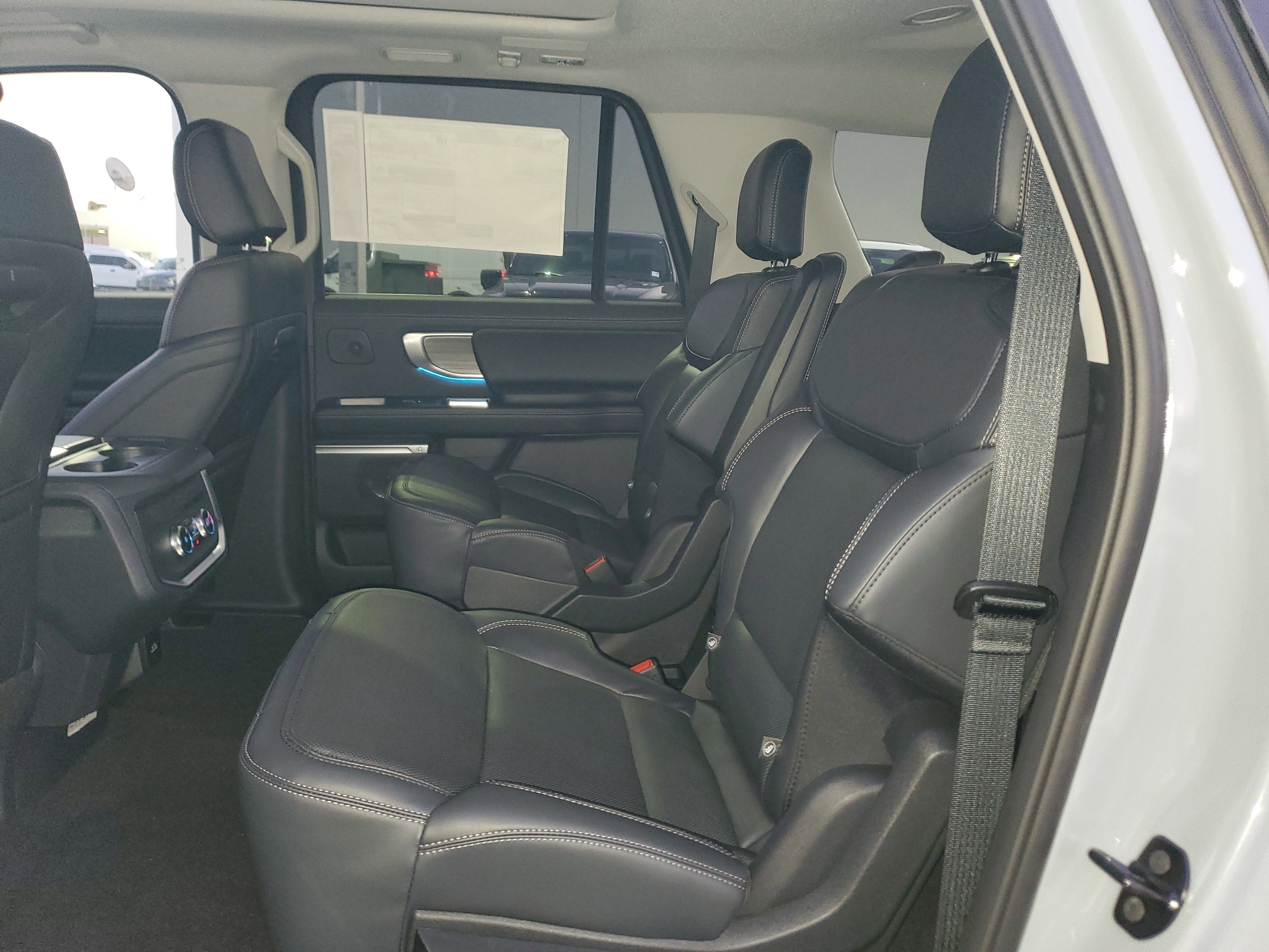 New 2025 Ford Expedition Max Platinum w/ Driver's Package image 11