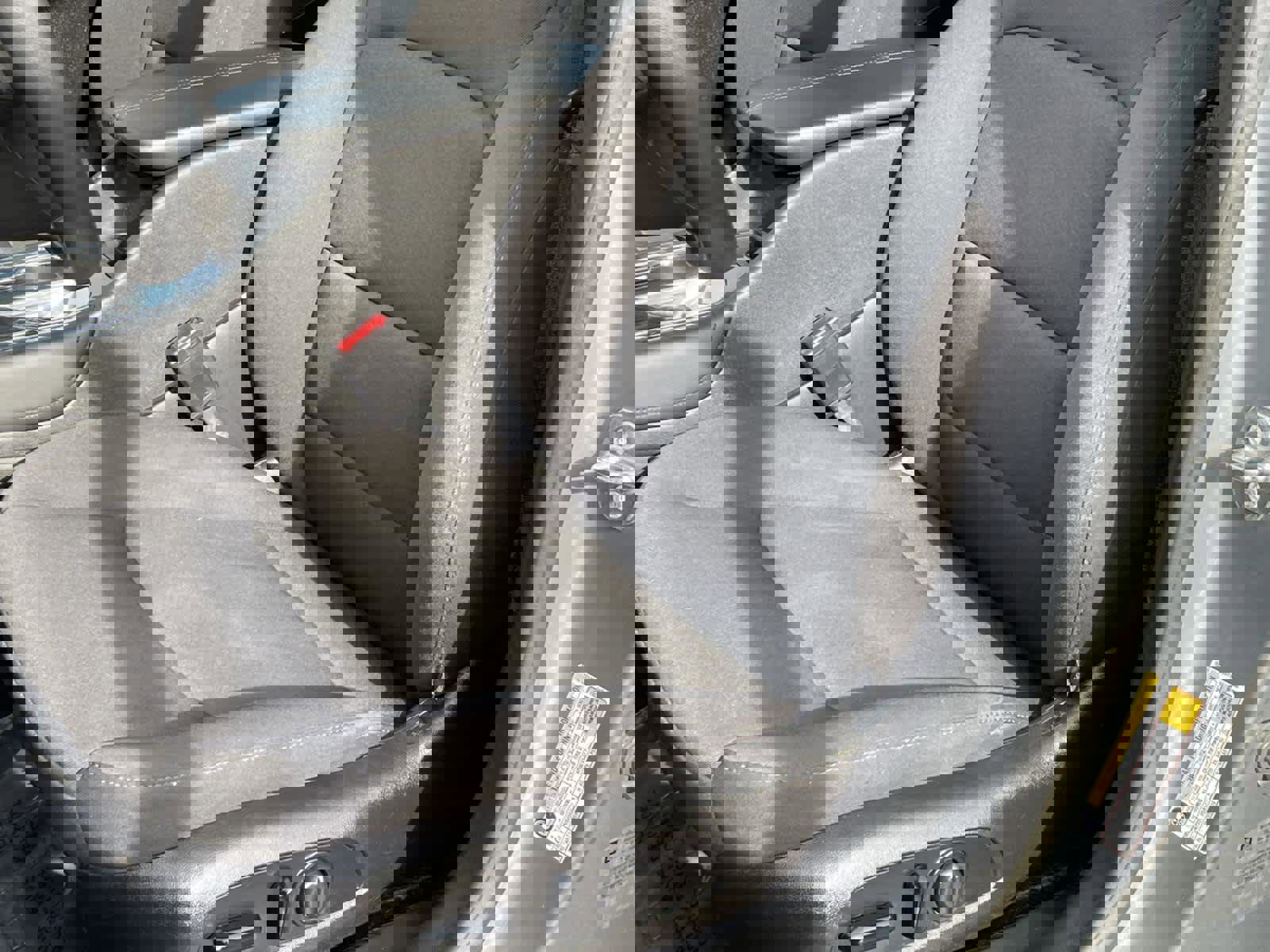 Used 2017 Chevrolet Malibu LT image 12