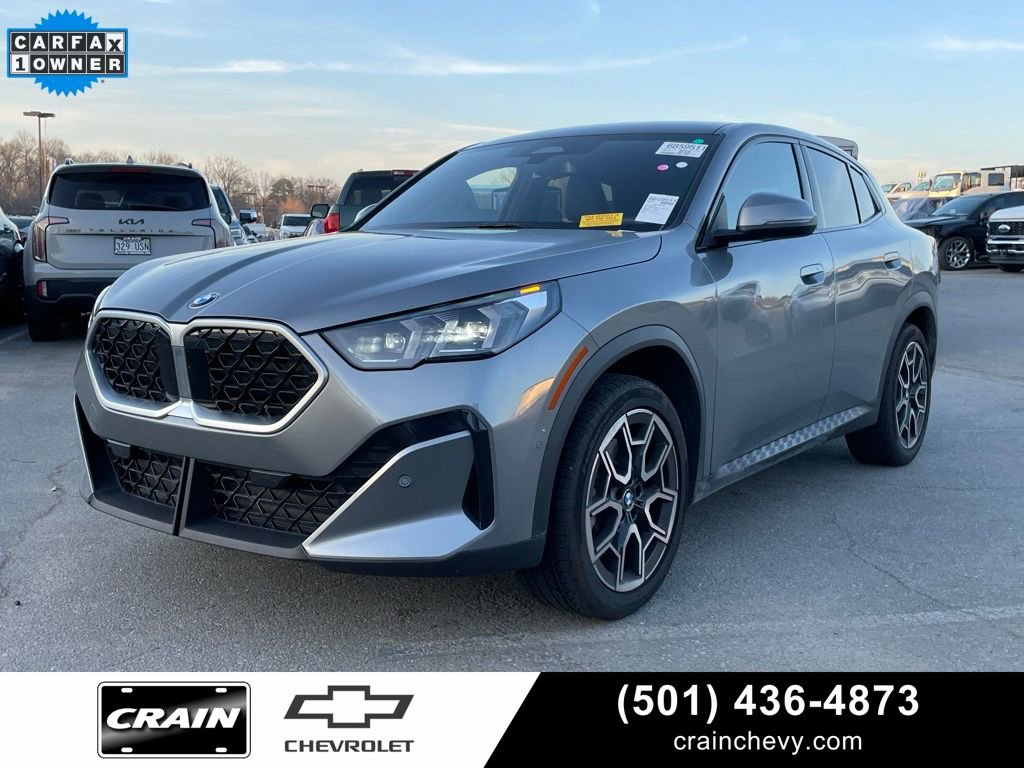 Used 2025 BMW X2 xDrive28i w/ Convenience Package image 3