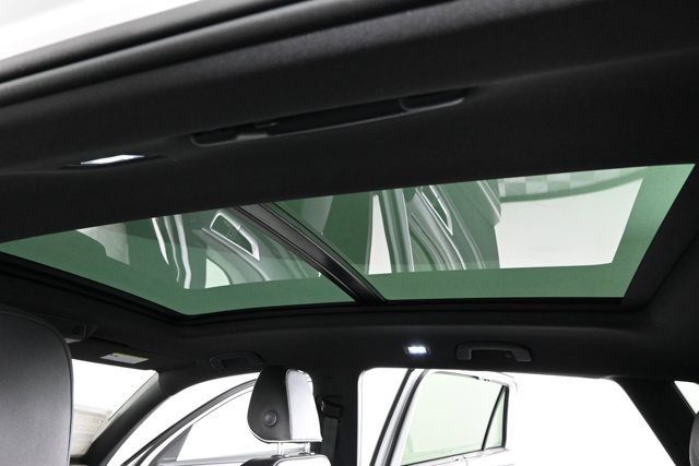 New 2026 Volkswagen Atlas Cross Sport SEL Premium R-Line image 8