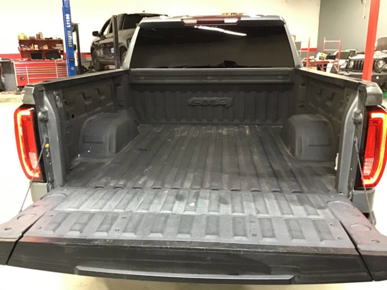 Used 2021 GMC Sierra 1500 AT4 AWD/4WD image 22