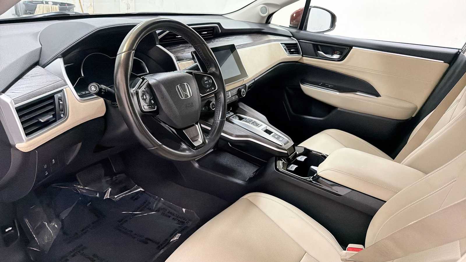 Used 2018 Honda Clarity Touring image 12