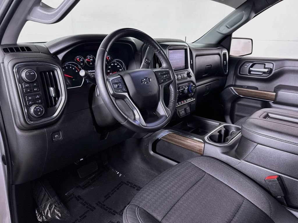Used 2022 Chevrolet Silverado 1500 RST w/ Safety Package AWD/4WD image 9