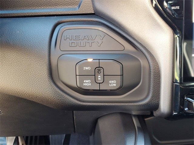 New 2025 RAM 3500 Laramie image 28