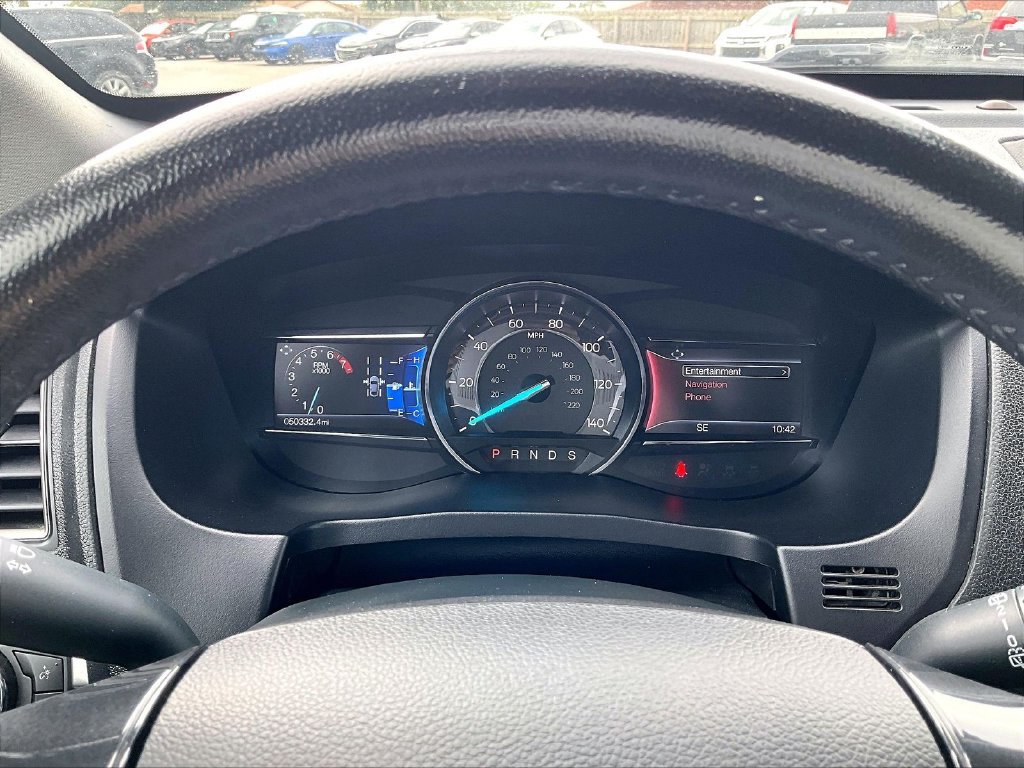Used 2019 Ford Explorer XLT w/ XLT Sport Appearance Package AWD/4WD image 21