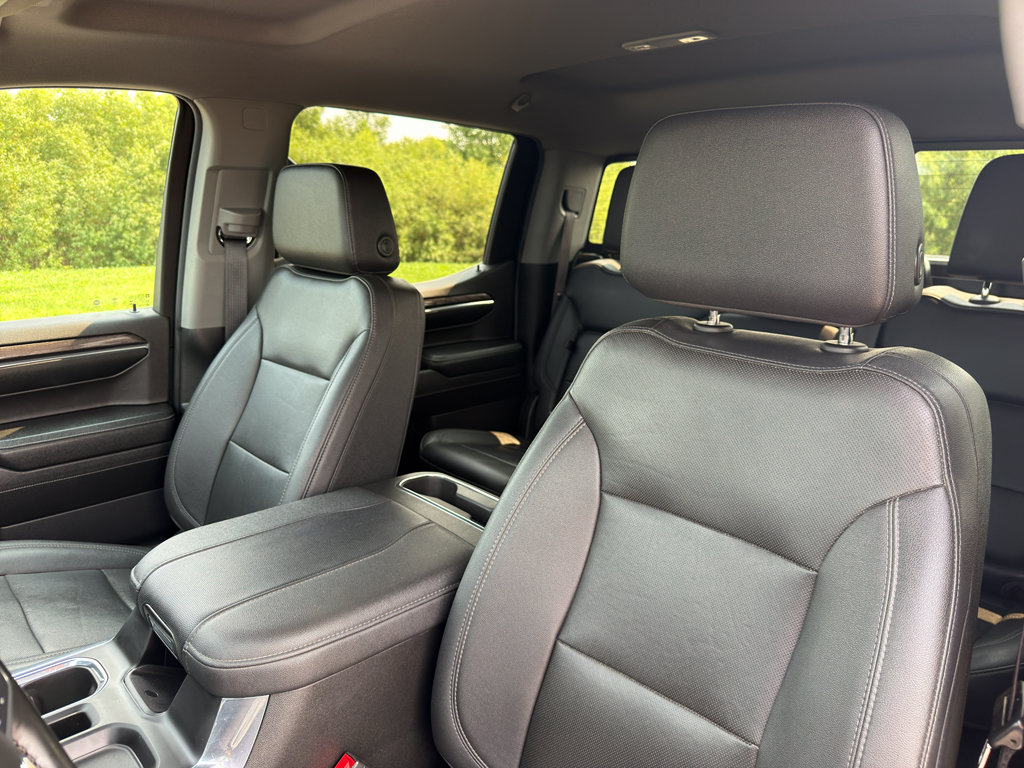 Used 2023 Chevrolet Silverado 1500 LTZ w/ Technology Package AWD/4WD image 18