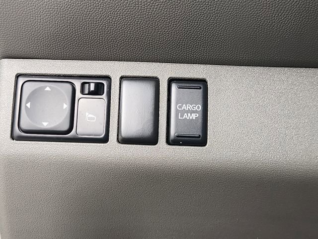 Used 2020 Nissan Frontier SV w/ Midnight Edition Floor Mats image 30