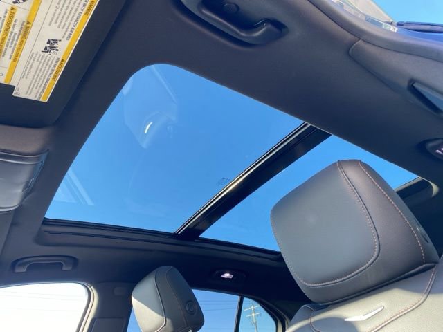 Used 2019 Cadillac XT4 Sport w/ Cold Weather Package AWD/4WD image 17
