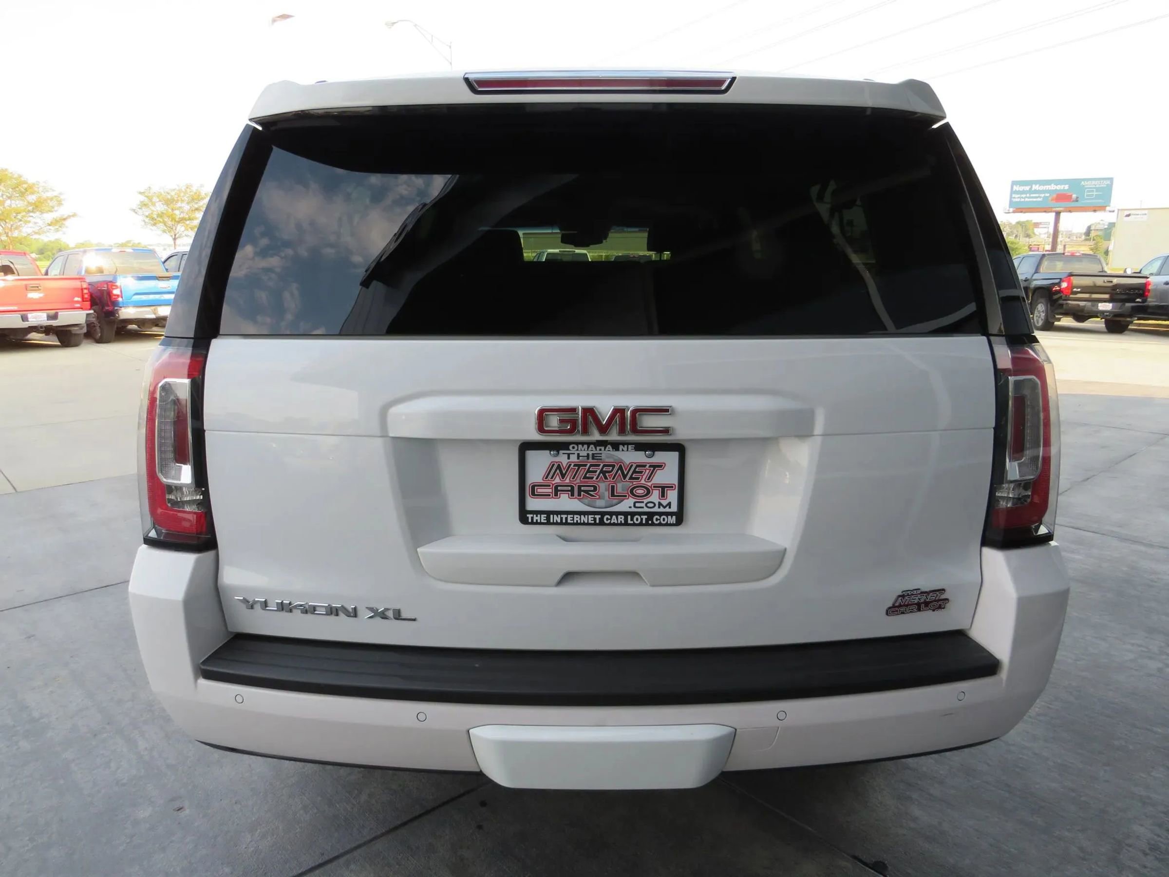 Used 2019 GMC Yukon XL SLT image 6