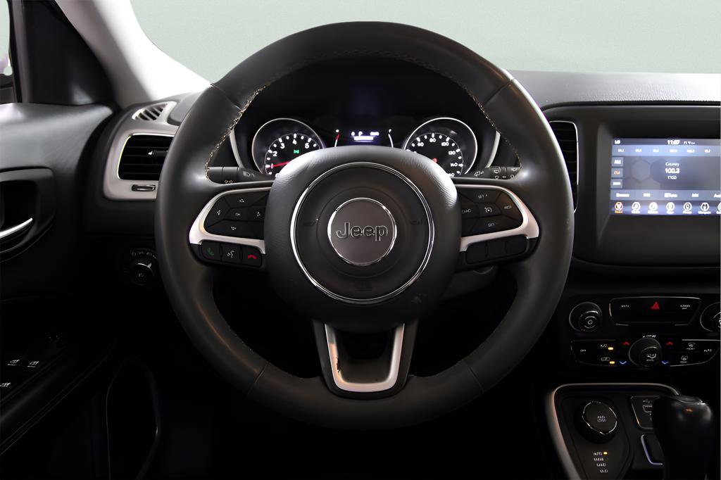 Used 2021 Jeep Compass Latitude image 18