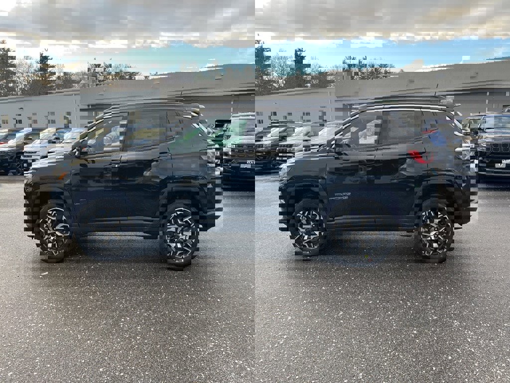 New 2026 Jeep Compass Limited image 4