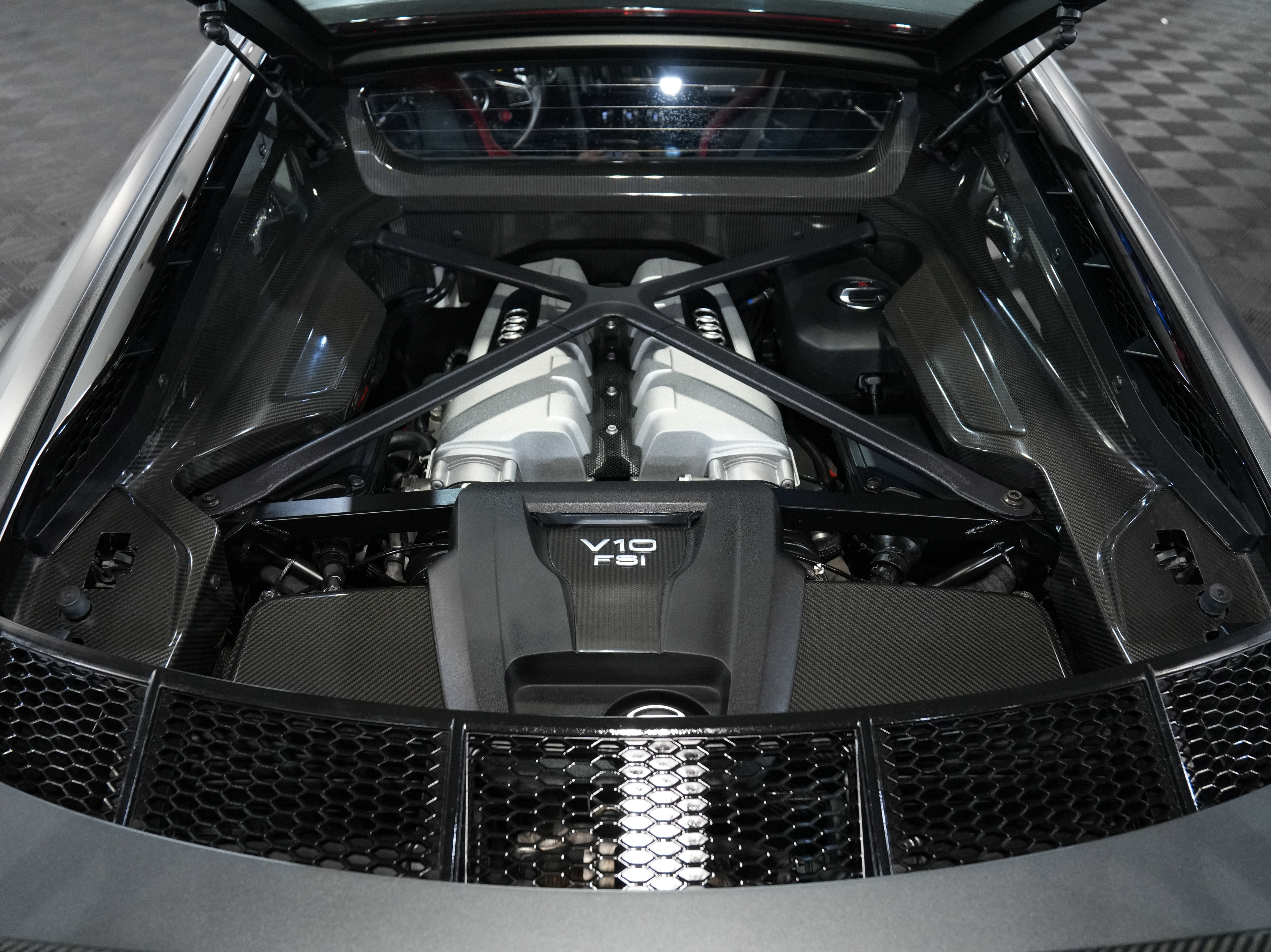 Used 2017 Audi R8 V10 plus image 47