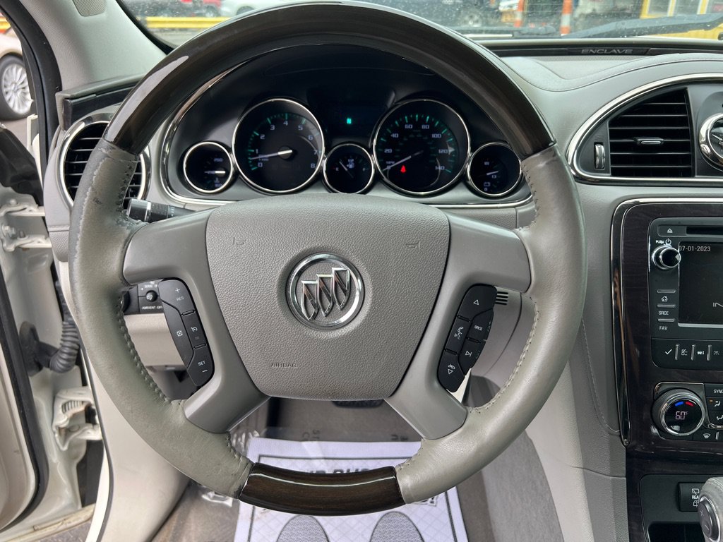 Used 2015 Buick Enclave Convenience FWD image 22