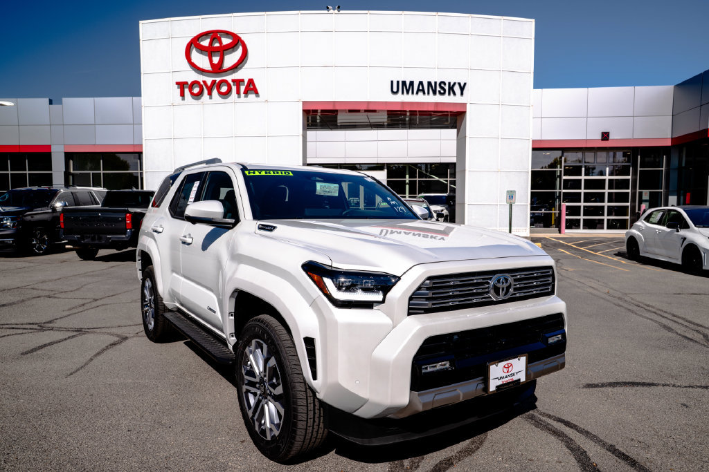 New 2026 Toyota 4Runner Limited AWD/4WD image 1