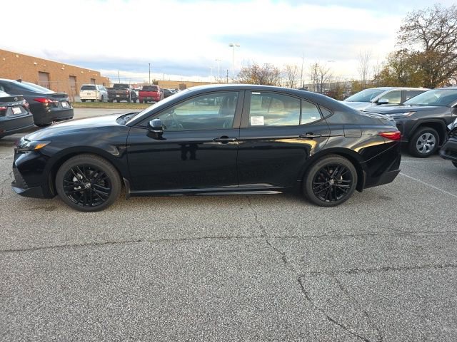 New 2026 Toyota Camry SE image 4