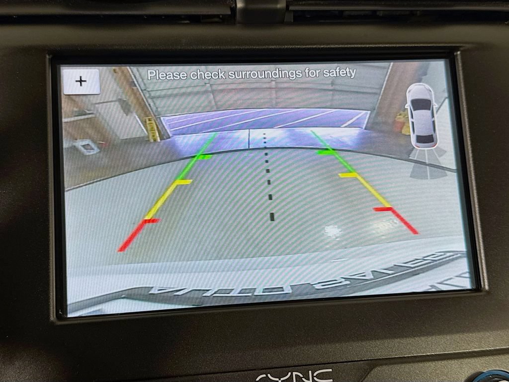 Used 2019 Ford Fusion SE FWD image 31