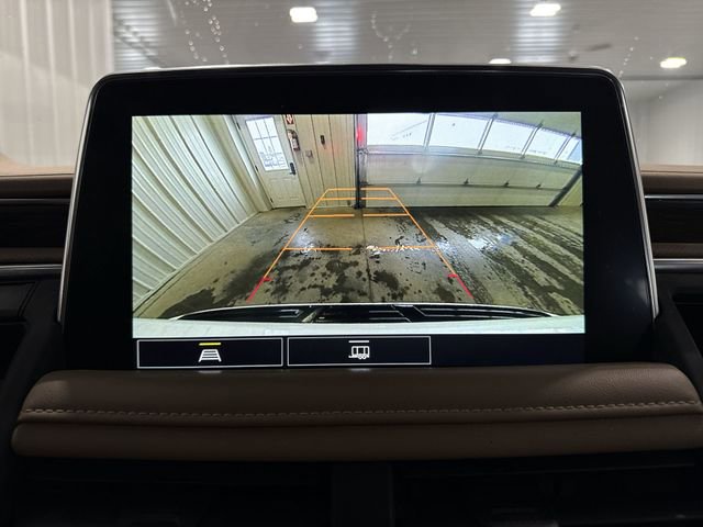 Used 2021 Chevrolet Suburban Premier image 9