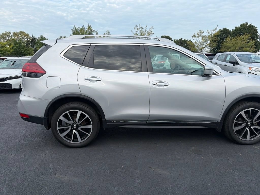 Used 2019 Nissan Rogue SL w/ Premium Package AWD/4WD image 6