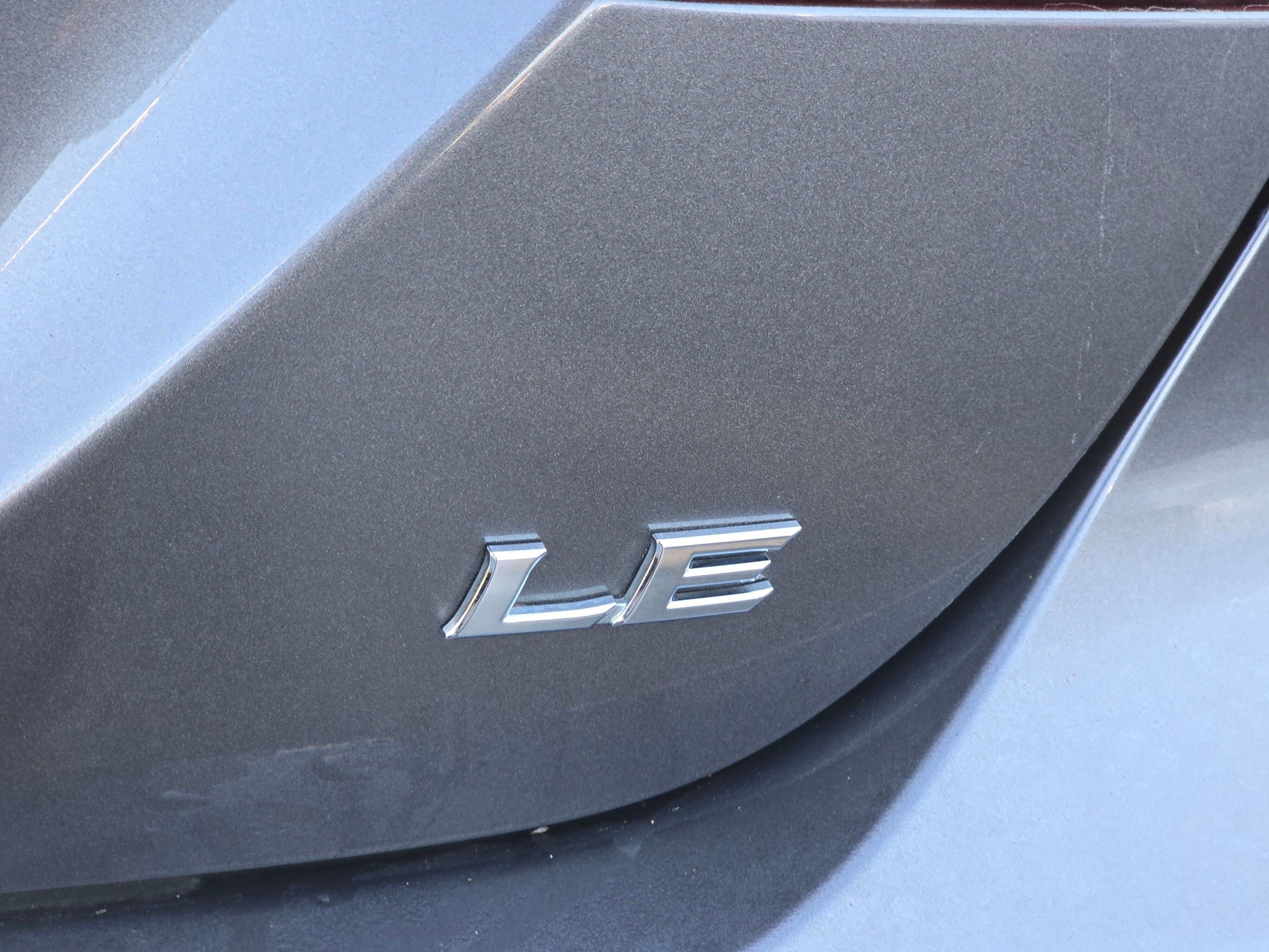 Used 2018 Toyota Camry LE w/ Moonroof Package FWD image 30