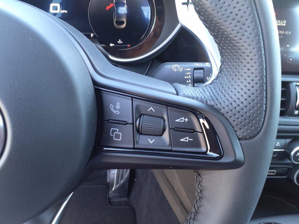 New 2025 Alfa Romeo Giulia RWD image 14