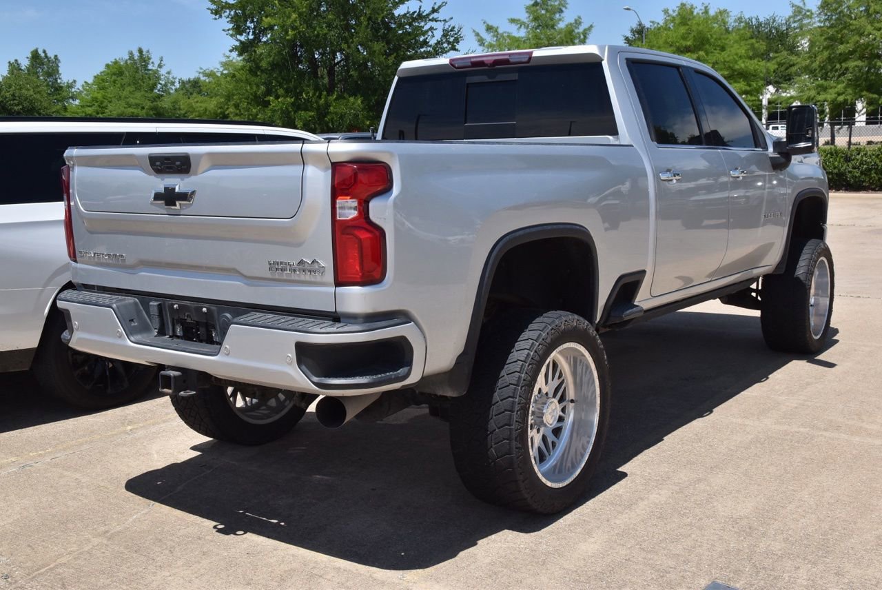 Used 2022 Chevrolet Silverado 2500 High Country w/ Safety Package II AWD/4WD image 6