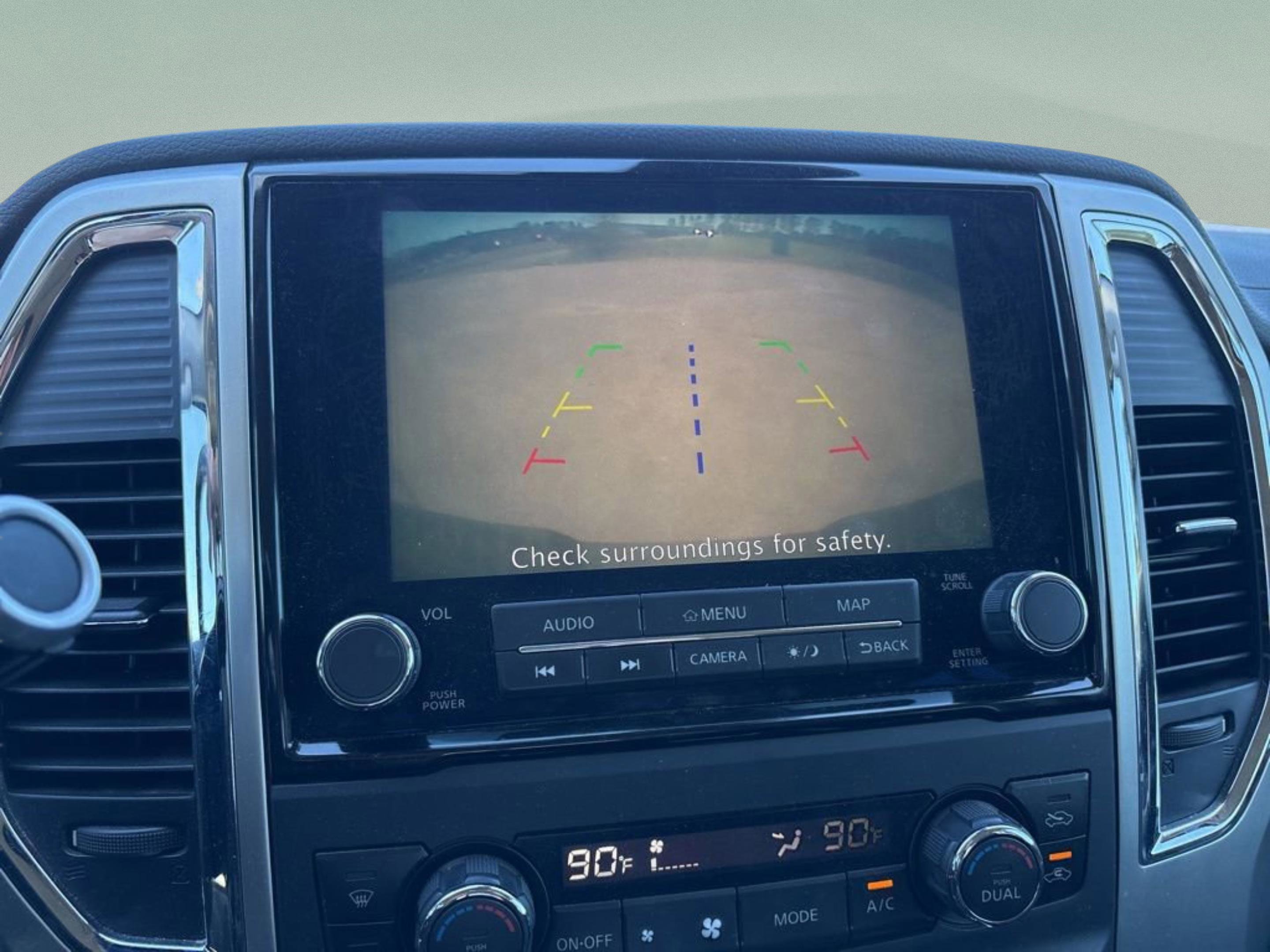 Used 2020 Nissan Titan SV w/ SV Convenience Package image 16