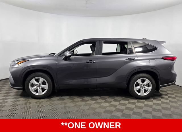 Used 2025 Toyota Highlander LE AWD/4WD image 6