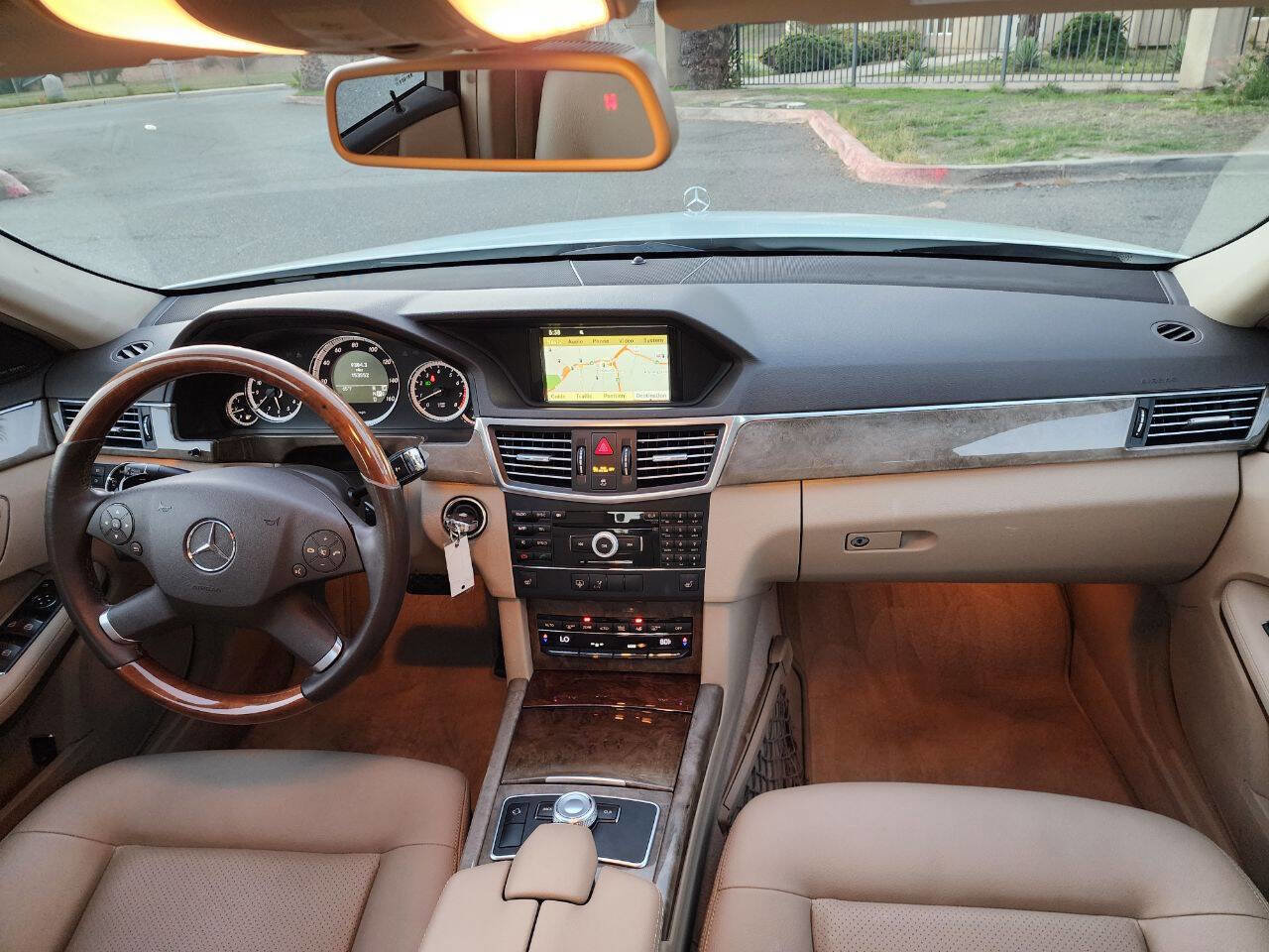 Used 2010 Mercedes-Benz E 350 Sedan image 10