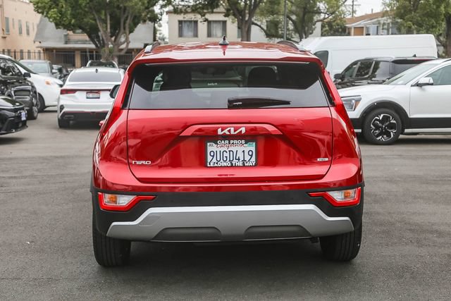 Certified 2025 Kia Niro EX FWD image 9