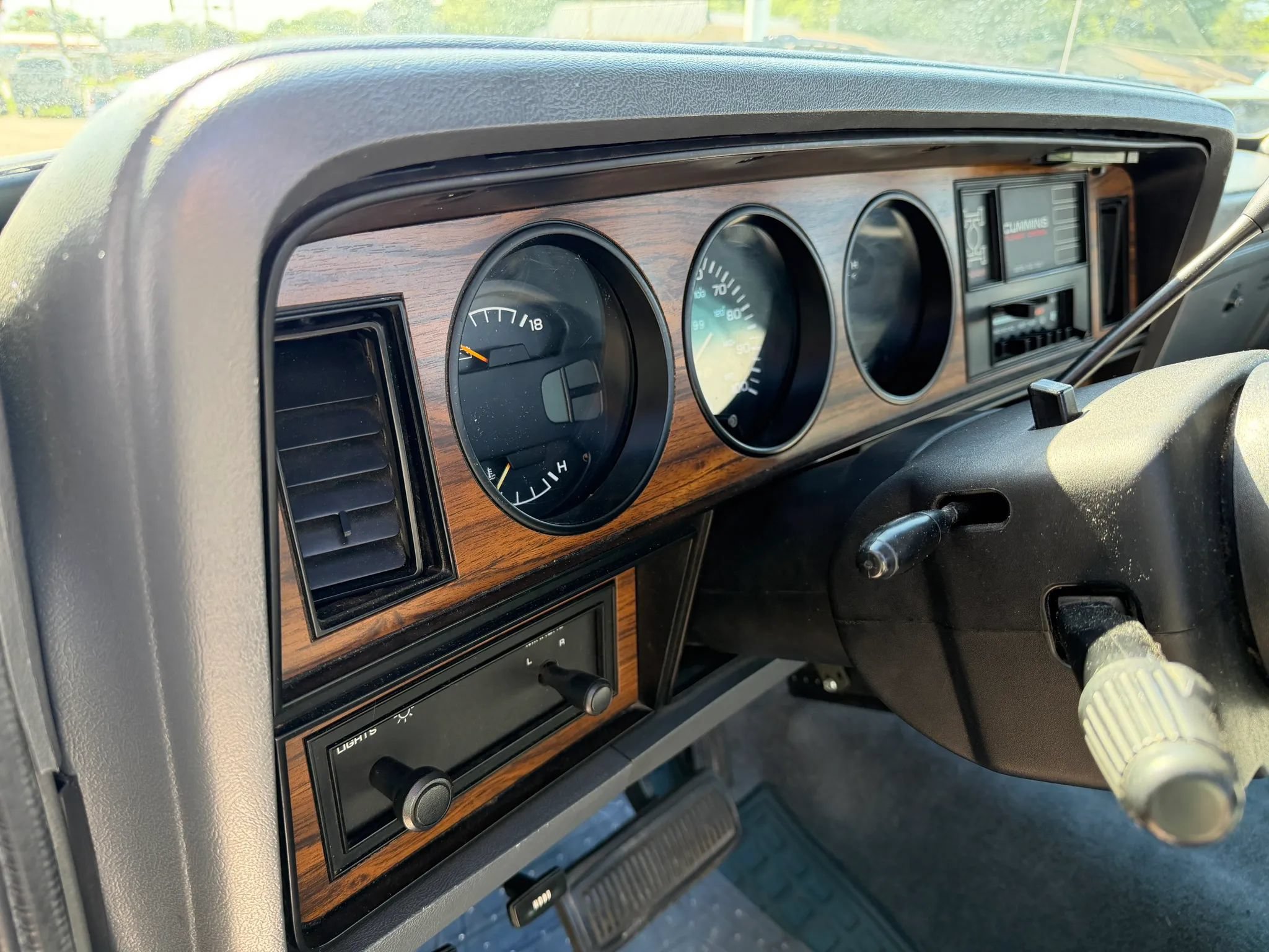 Used 1993 Dodge D/W Truck 250 AWD/4WD image 17