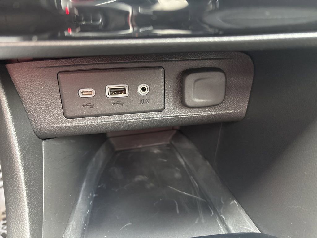 Certified 2022 Buick Encore GX Essence w/ Experience Buick Package image 24