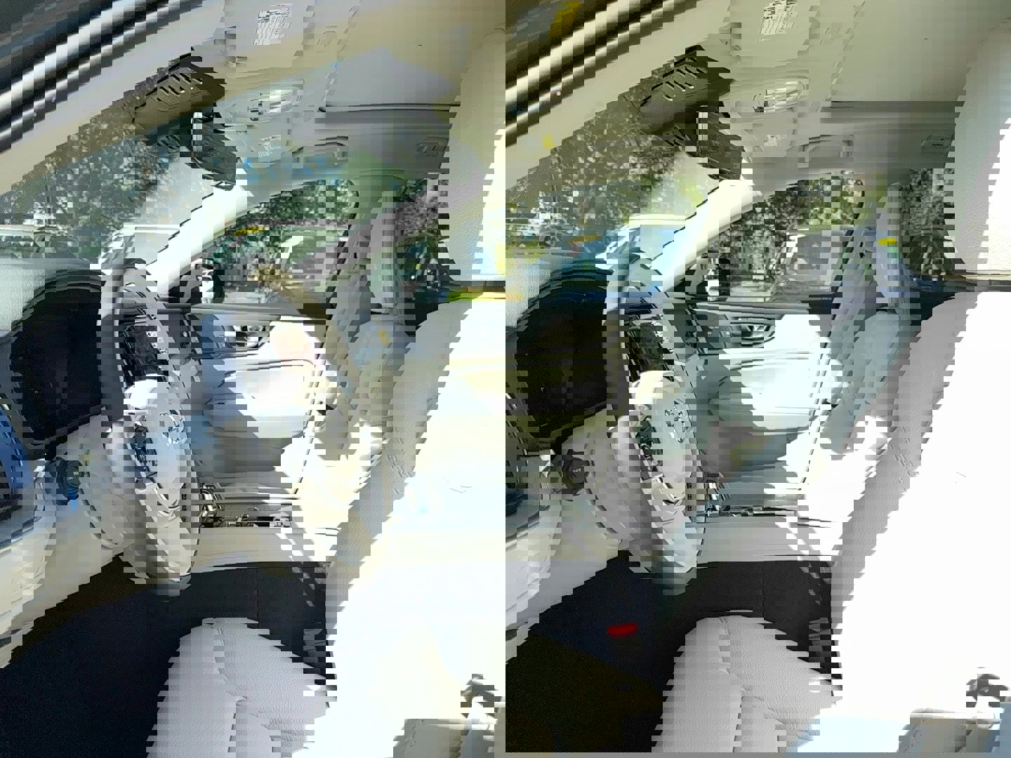 New 2026 Volvo V60 B5 Cross Country Plus w/ Climate Package image 11