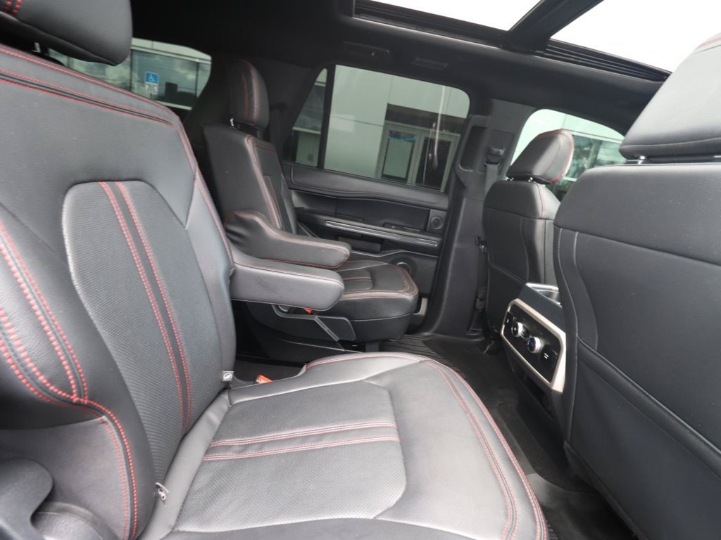 Used 2024 Ford Expedition Limited RWD image 25