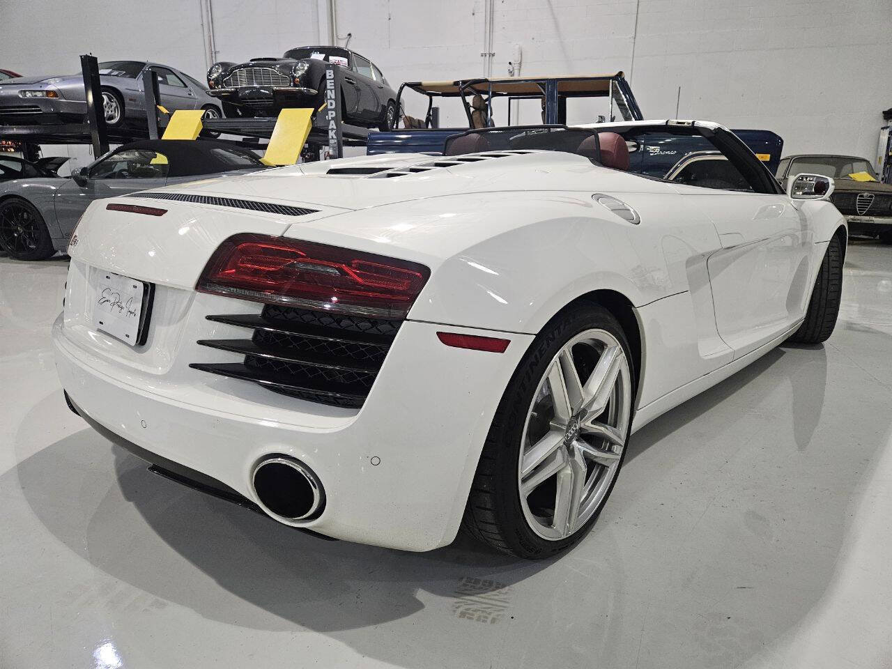 Used 2015 Audi R8 V8 image 27