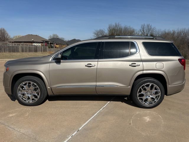 Used 2022 GMC Acadia Denali w/ Denali Ultimate Package AWD/4WD image 2