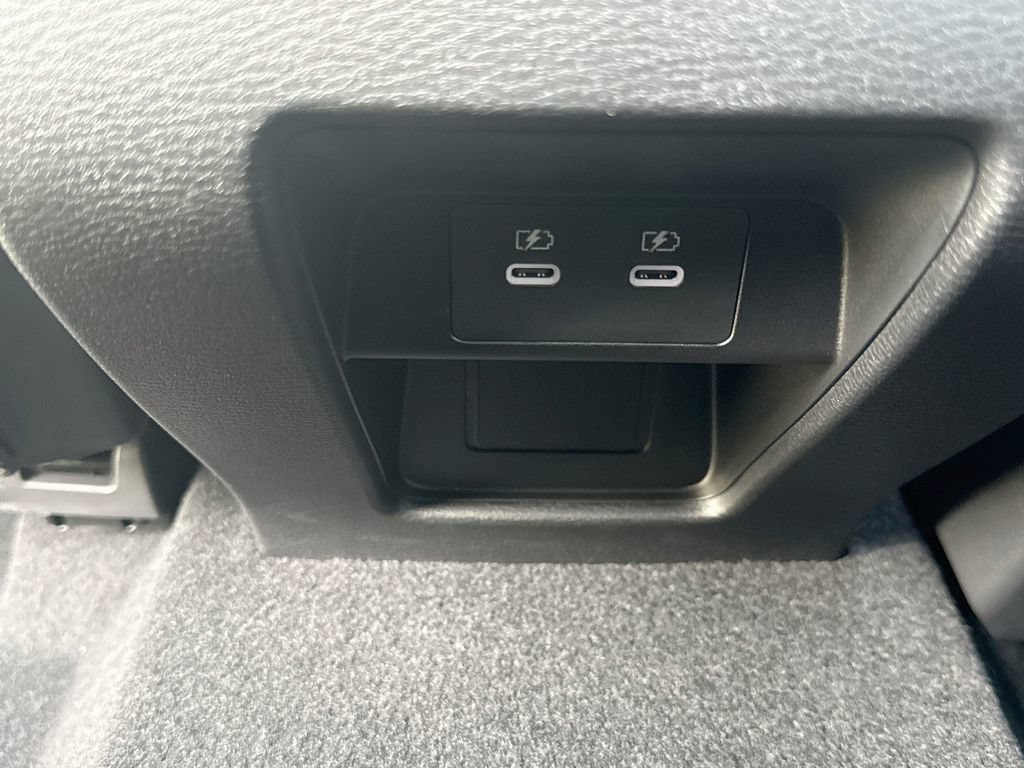 New 2026 Mitsubishi Outlander LE FWD image 26