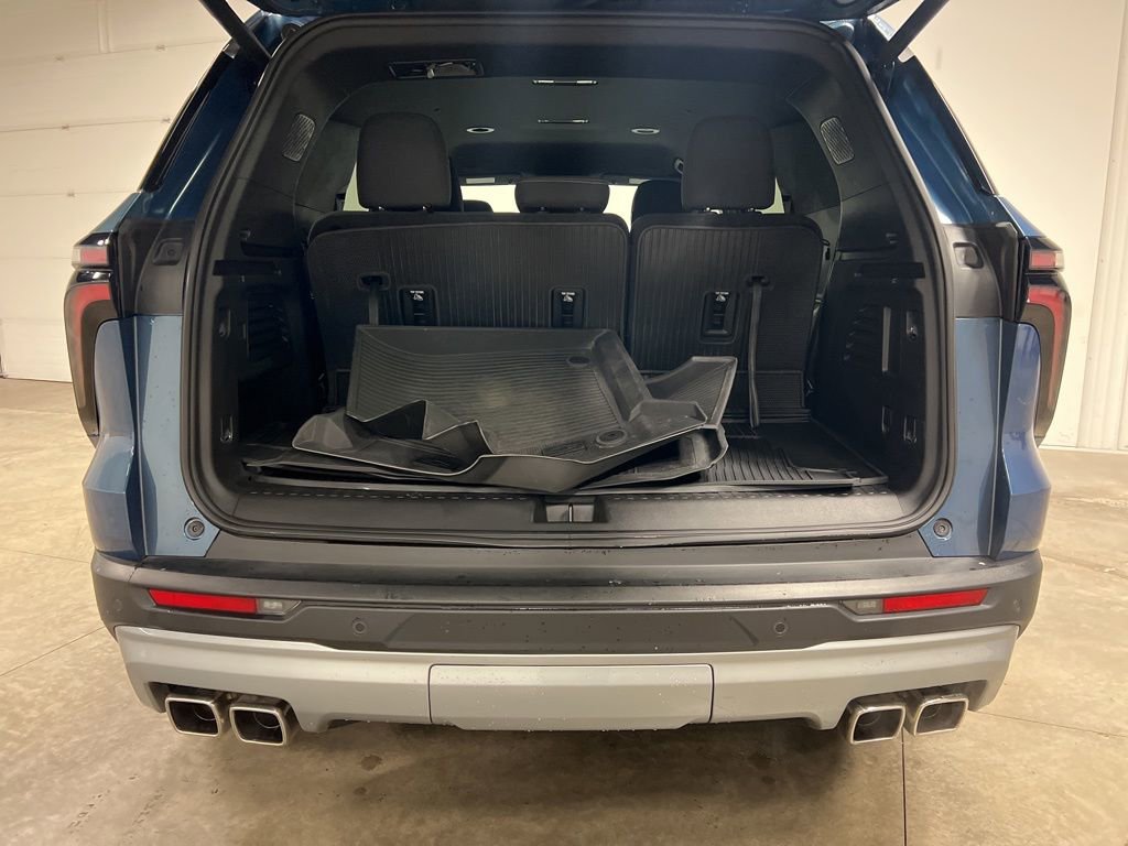 Certified 2024 Chevrolet Traverse LT w/ Trailering Package image 7